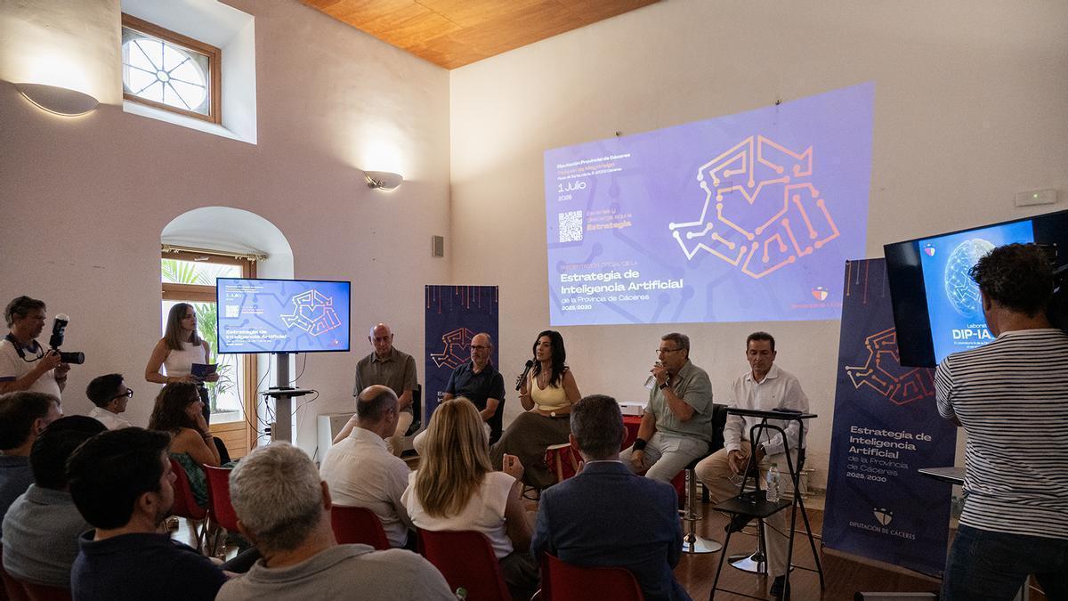 Una nueva IA gratuita hecha a medida para ayudar a los ayuntamientos de los municipios más pequeños de la provincia de Cáceres