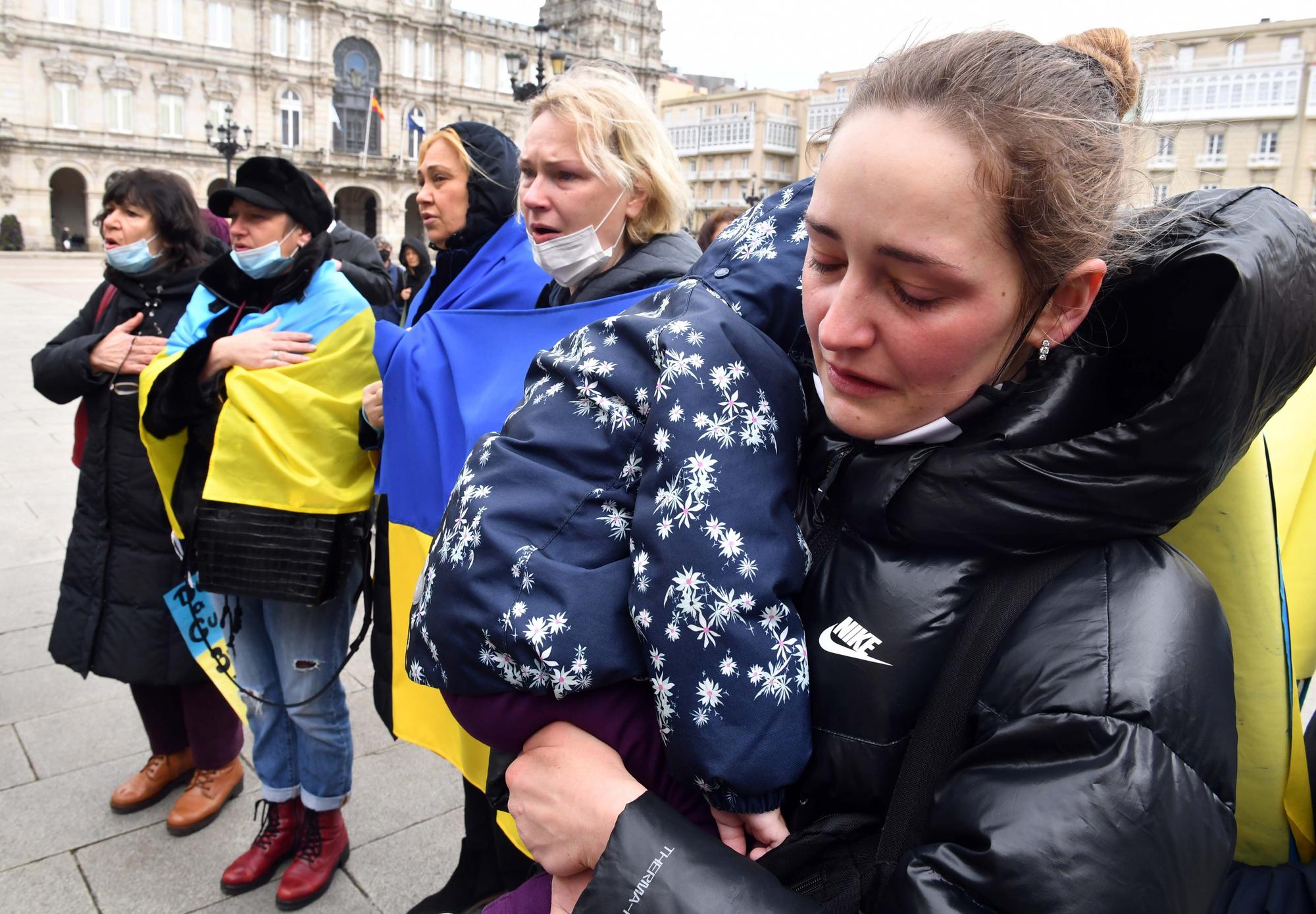 Concentración en María Pita con los primeros ucranianos refugiados de la guerra llegados a A Coruña