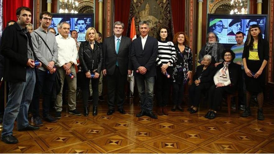 El profesor extremeño Mario Martín gana el premio de ensayo Miguel de Unamuno