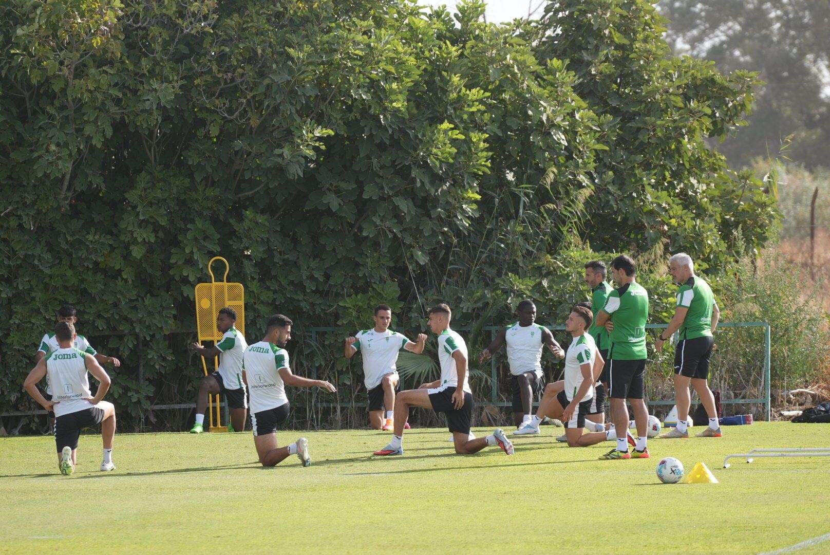 El primer entrenamiento del Córdoba CF en su séptima semana de Liga, en imágenes 