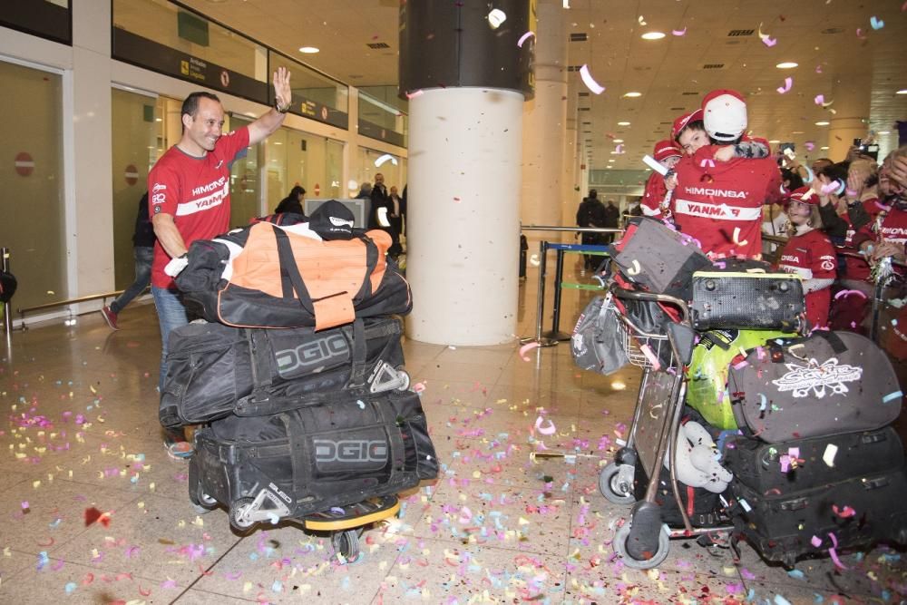 El herois del Dakar arriben a casa