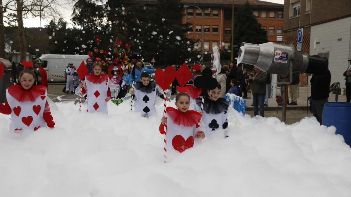 VÍDEO: Los más pequeños se disfrazan en el antroxu de Avilés