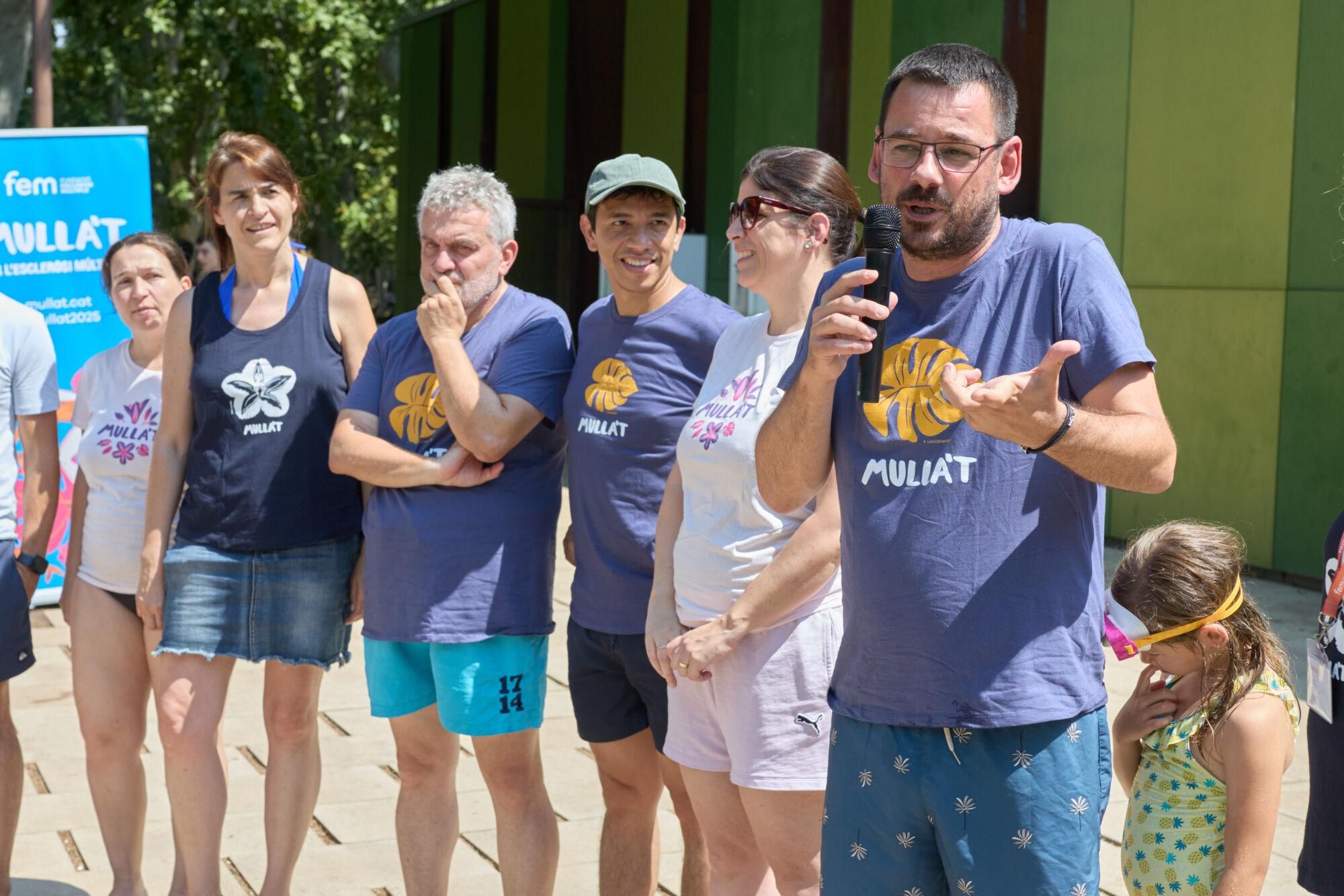 Mulla´t per l´Esclerosis Multiple a la piscina de la Devesa