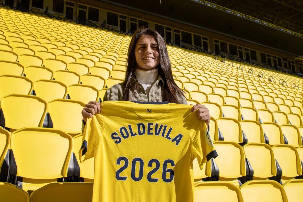 Paola Soldevila seguirá vistiendo de amarillo, mínimo, las dos próximas temporadas.