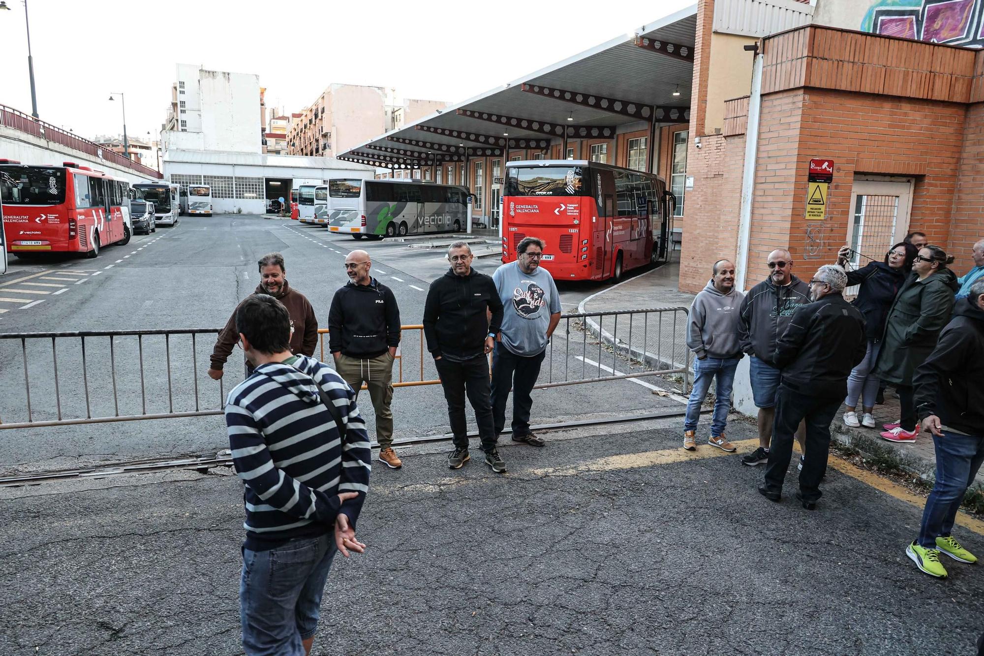 Imágenes de la huelga de los trabajadores de Automóviles La Alcoyana Vectalia