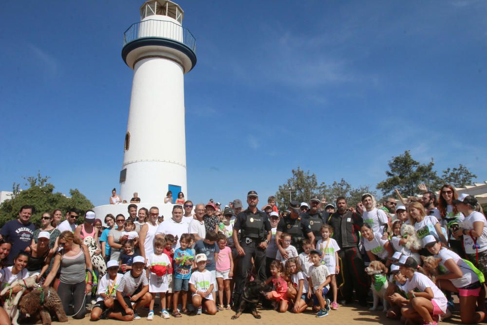 El Parque Huelin ha acogido la primera edición de un evento destinado a las mascotas y a sus dueños, con carreras en diversas categorías, actividades gratuitas y numerosos stands