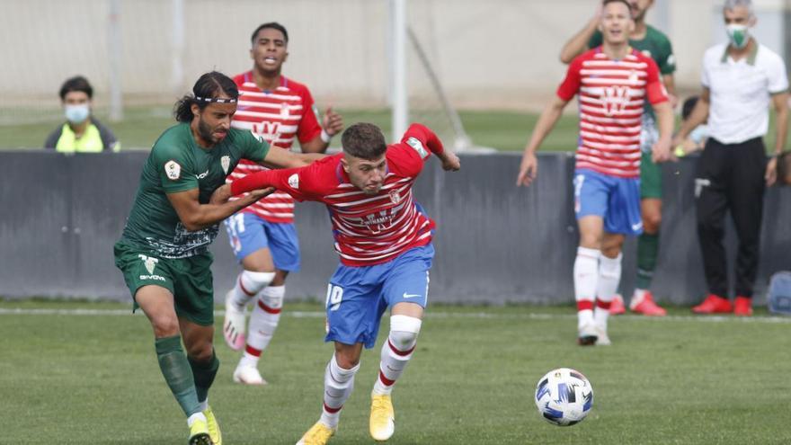 Mario Ortiz, Javi Flores y Berto Espeso, nombres propios del Córdoba ante el Recreativo Granada