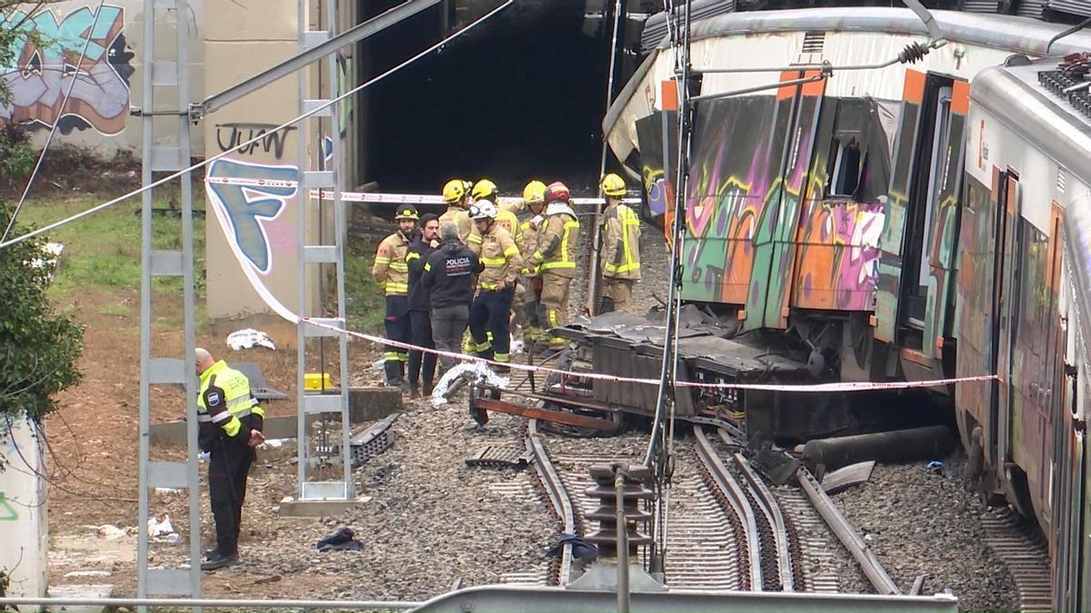 Els Mossos d’Esquadra recuperen la caixa negra del tren de l’accident mortal a Gelida