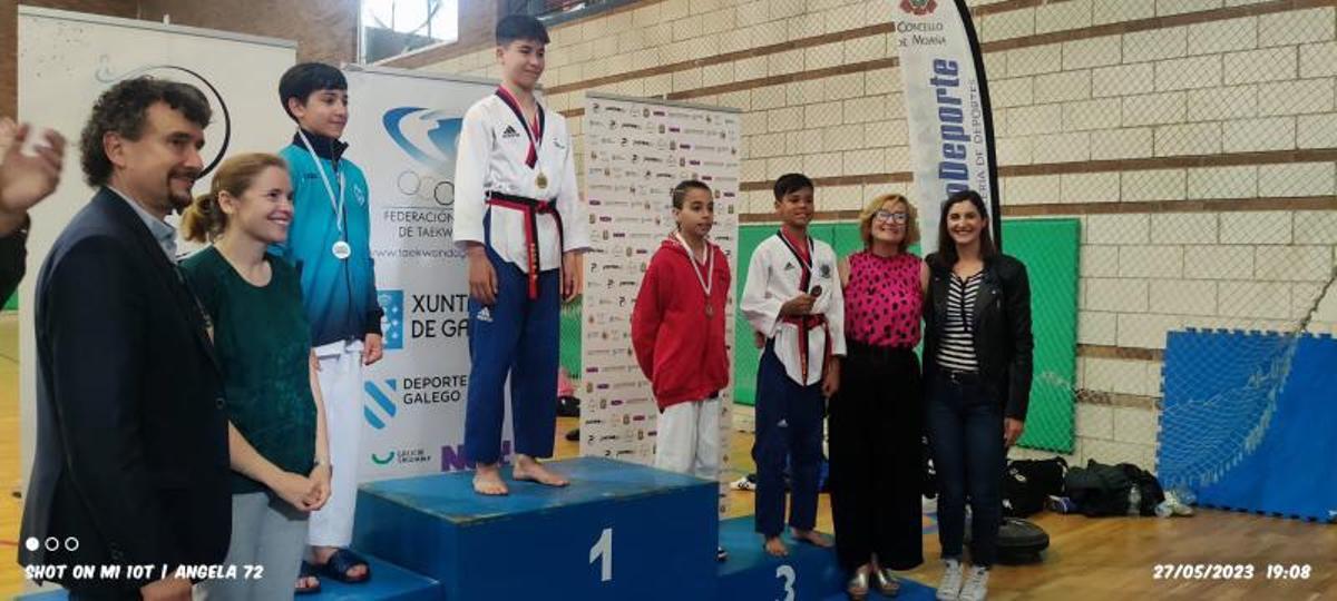 Leticia Santos (BNG Moaña) en el Cto. de taekwondo de ayer.   | // FDV