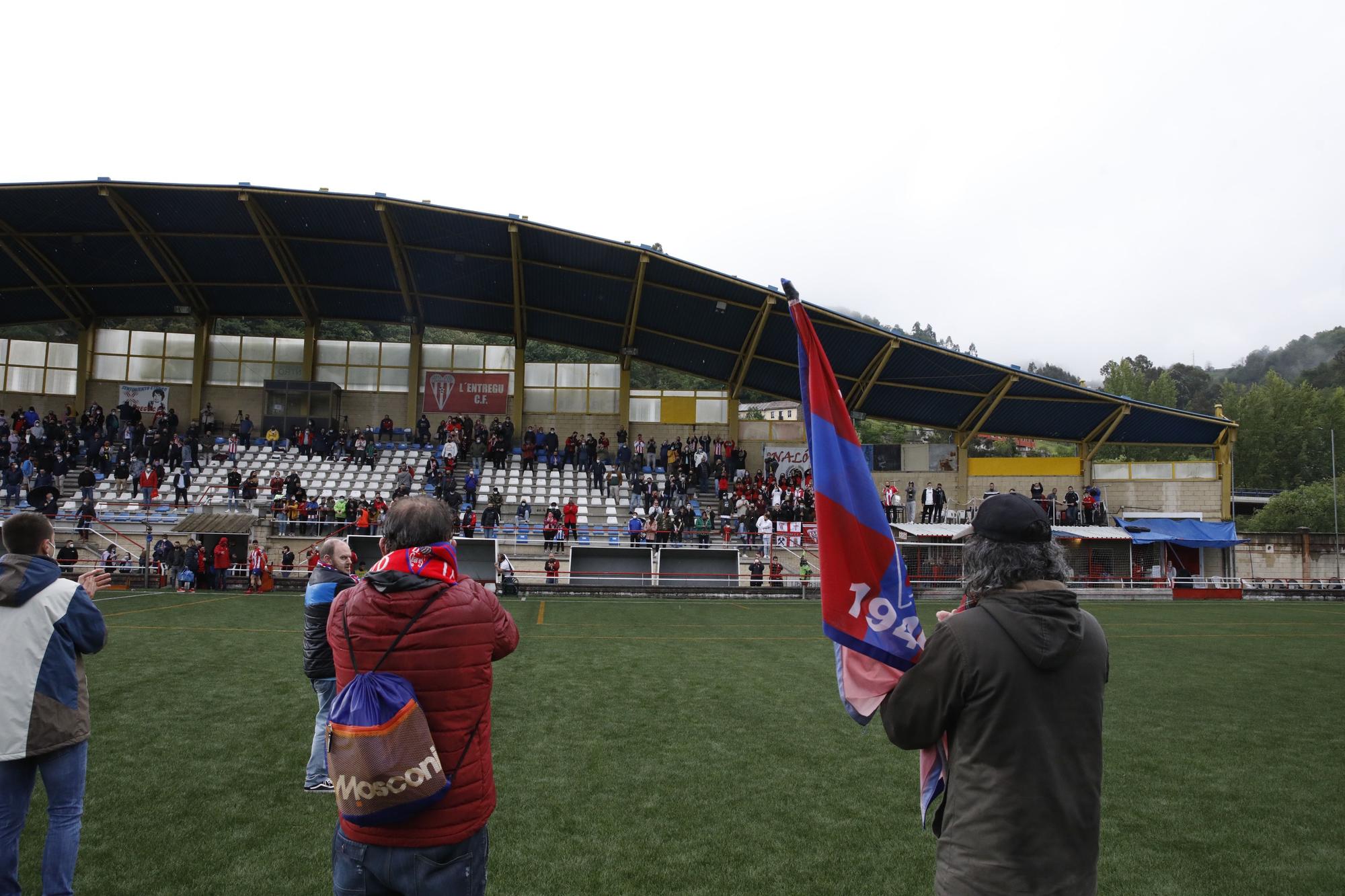 Las mejores imágenes de la jornada de Tercera División: Ceares y Llanera sacan un billete a Segunda RFEF