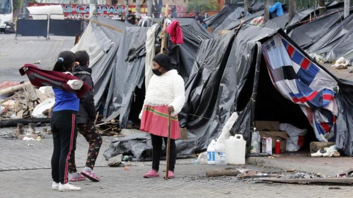 colombia-indigenas-campamento