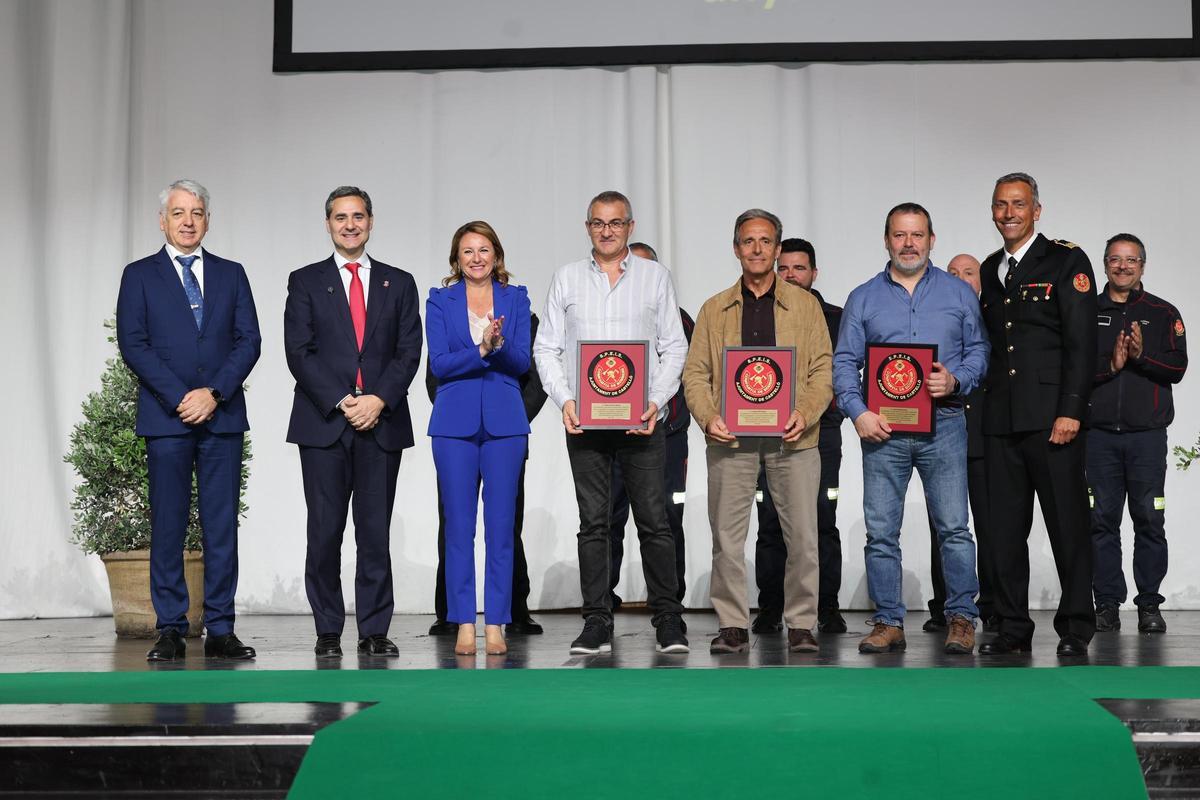 El Cuerpo de Bomberos de Castelló celebra a su patrón. Estos son todos los homenajeados en el acto