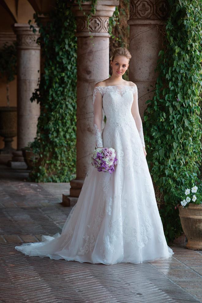 Vestidos de novia de manga larga: Sincerity Bridal