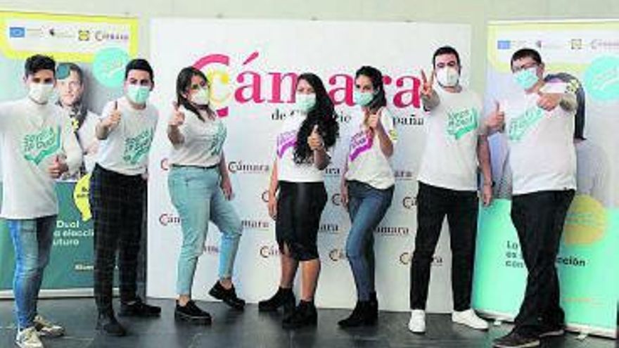 Alumnos participantes en la red de embajadores Somos FP Dual.