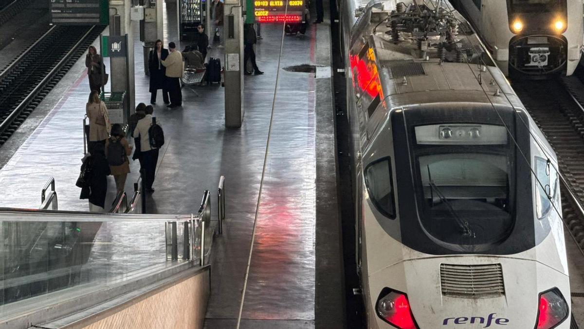 Llegan a Córdoba los primeros trenes de alta velocidad con origen Madrid