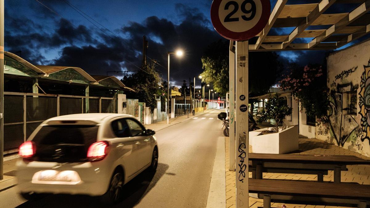 Galería: nuevas señales de tráfico de 29 km/h en Cala de Bou, Sant Josep