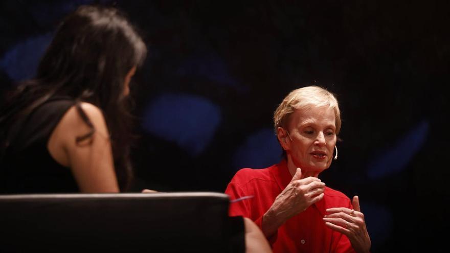 Siri Hustvedt inaugura Cosmopoética: "La literatura es la magia de poder leer más allá de lo obvio"