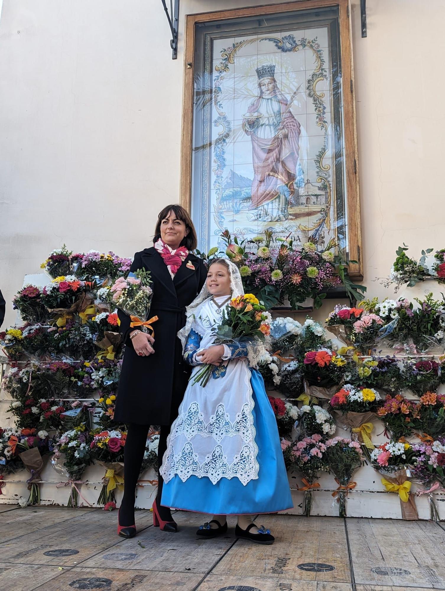 Fotos de la ofrenda y la procesión en las fiestas de Benicàssim