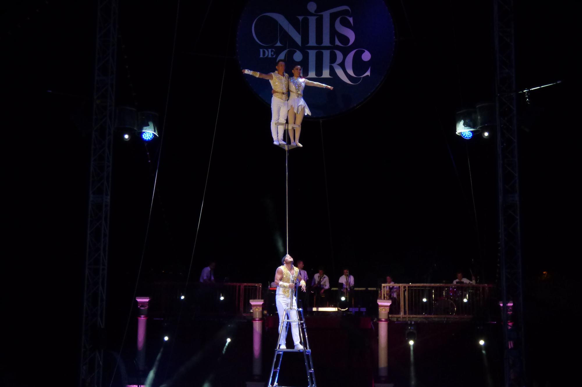 Els artistes volen sota les estrelles de Nits de Circ