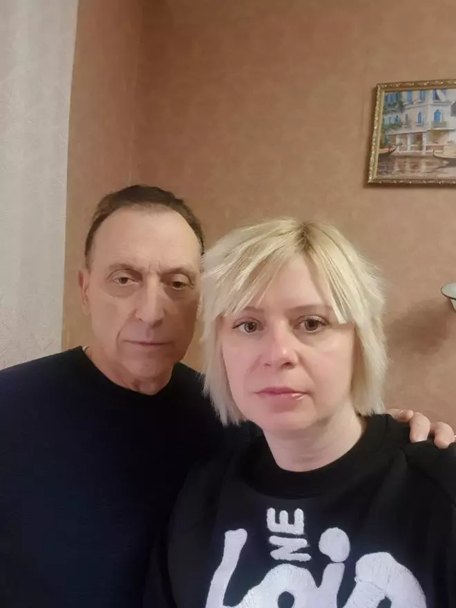 Dos ilicitanos atrapados en Ucrania: "Oímos las sirenas y los bombardeos, ya no hay agua en las tiendas"