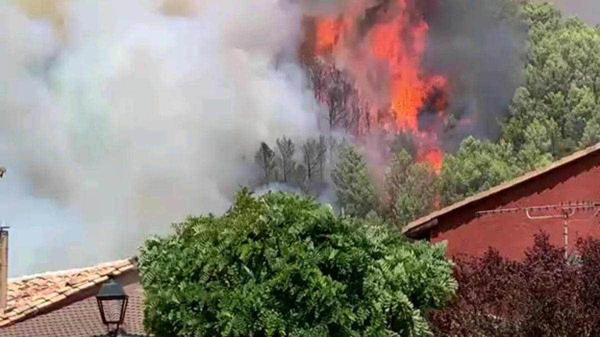 Horas iniciales del incendio en Santa María de la Peña