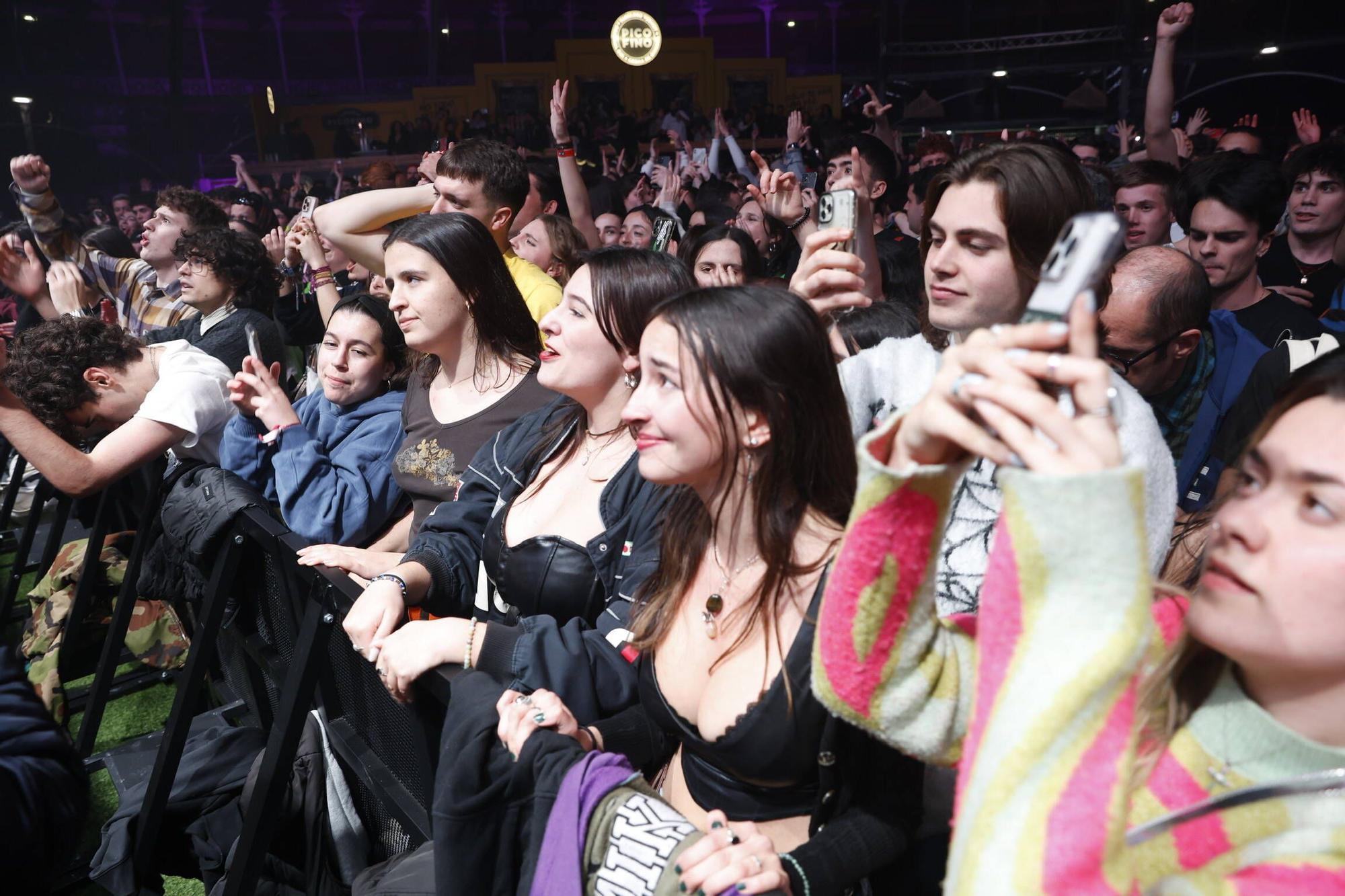 Así fue el multitudinario concierto de "Carolina Durante" en el Gijón Arena (en imágenes)
