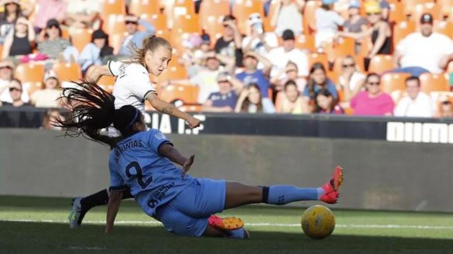 El Derbi Teika se salda con un insuficiente empate para Valencia y Levante (1-1)