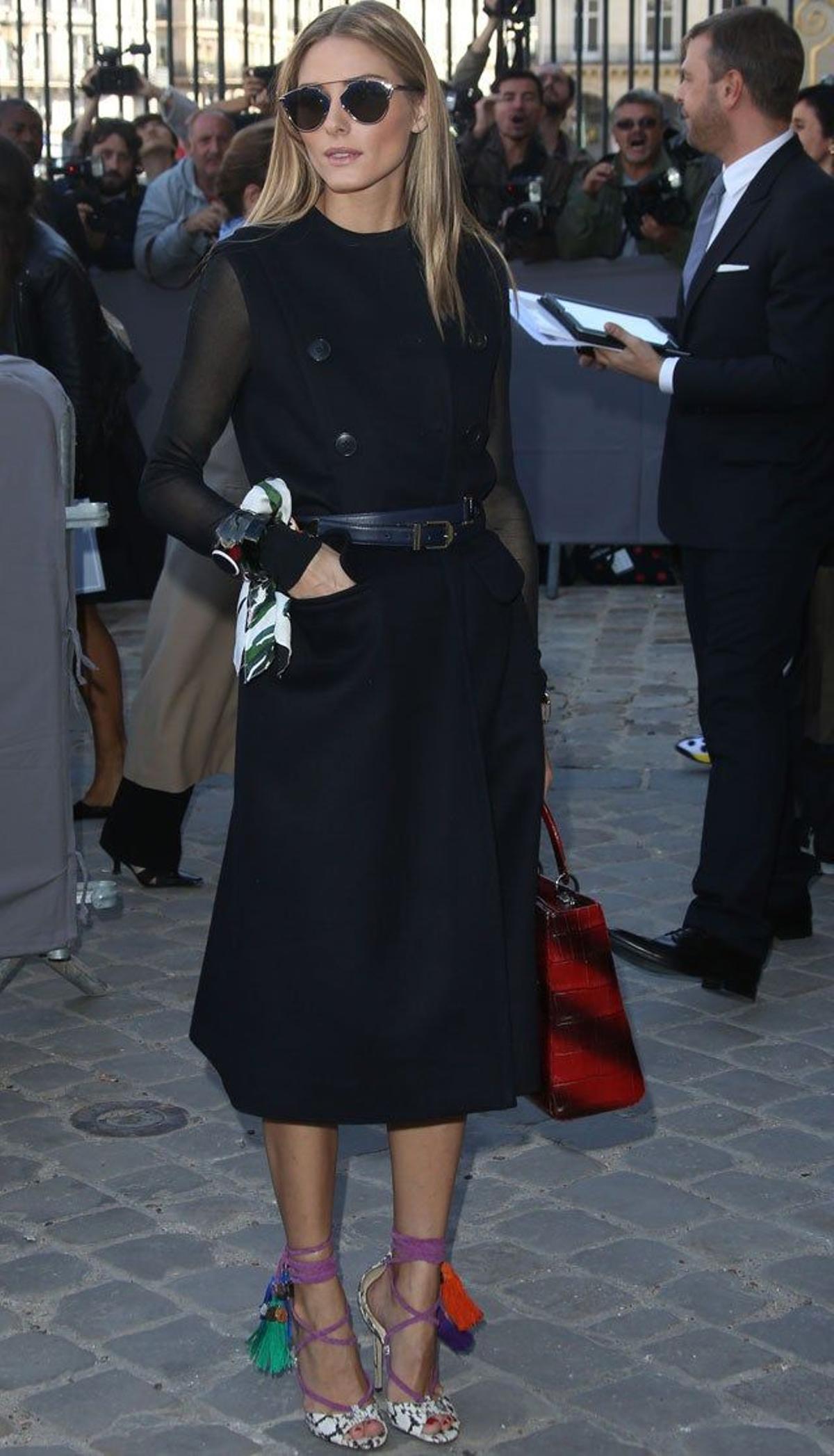 Olivia Palermo llegando al desfile de Dior