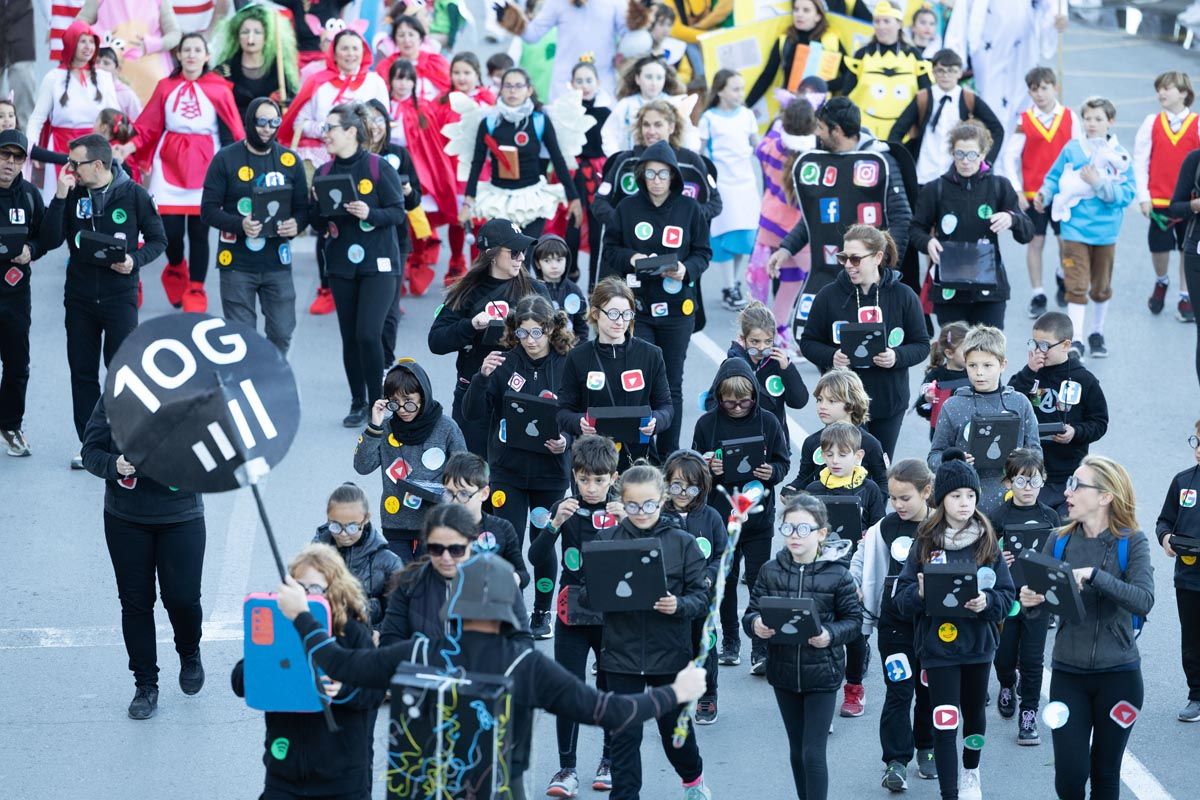 Mira aquí todas las imágenes de la rúa de Carnaval de Ibiza