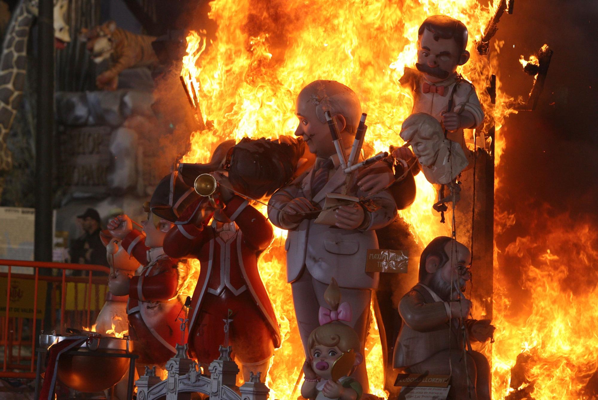 Las doce fotos que mostraron a la Unesco qué son las Fallas para ser Patrimonio Inmaterial