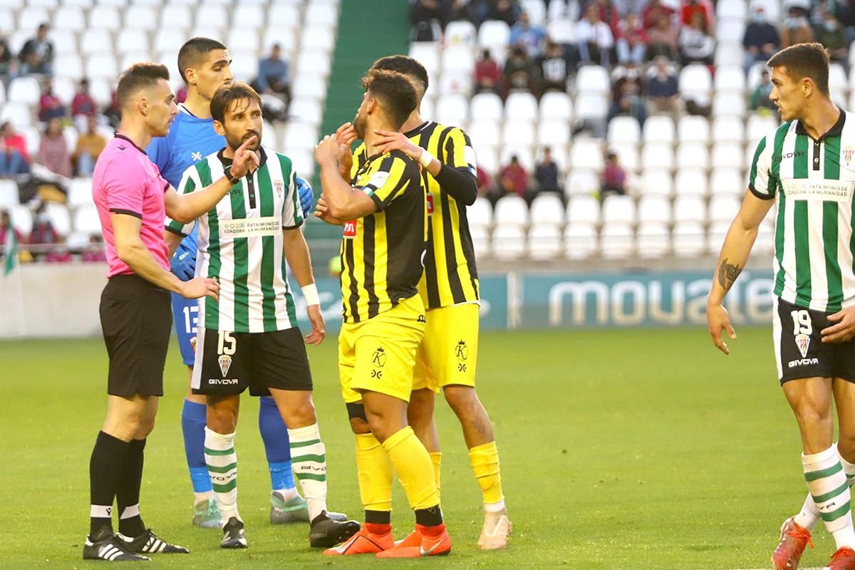 Las imágenes del Córdoba CF - San Roque