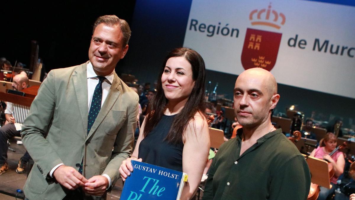 Marcos Ortuño, Virginia Martínez y Paco Azorín.