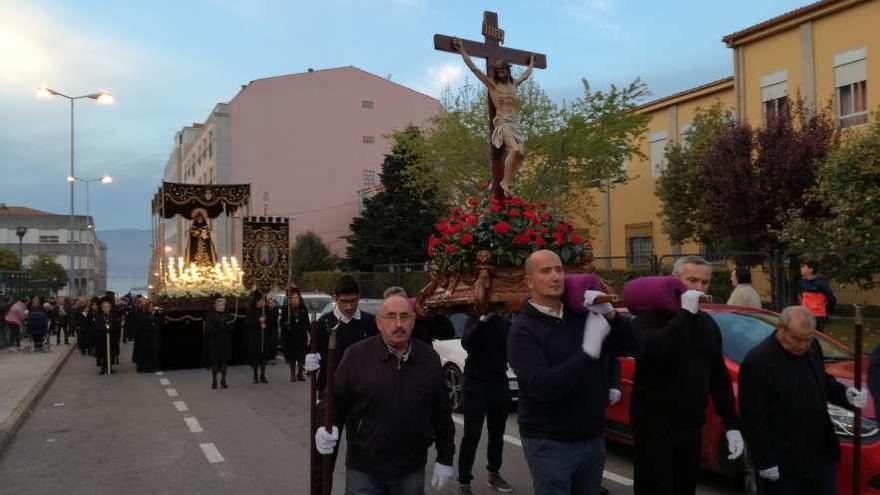 Procesión de la Virgen de los Dolores, celebrada ayer. // Santos Álvarez