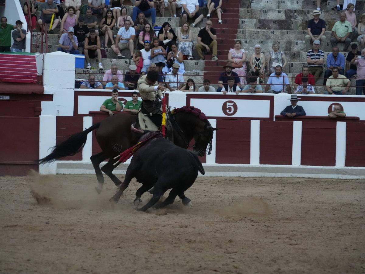 GALERÍA | Corrida de rejones de San Pedro en Zamora 2025