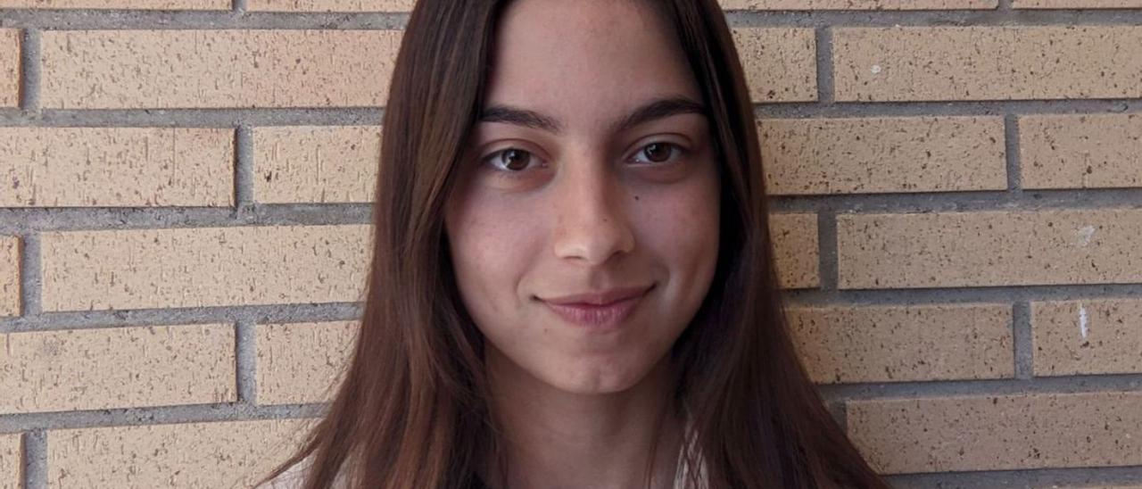 La estudiante callosina Carolina García, que ha obtenido la mejor nota en la PAU en la UMH. | INFORMACIÓN
