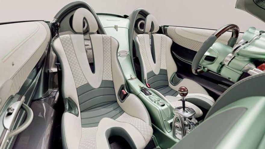 Pagani crea el descapotable perfecto, con 864 CV de potencia (y cambio manual)