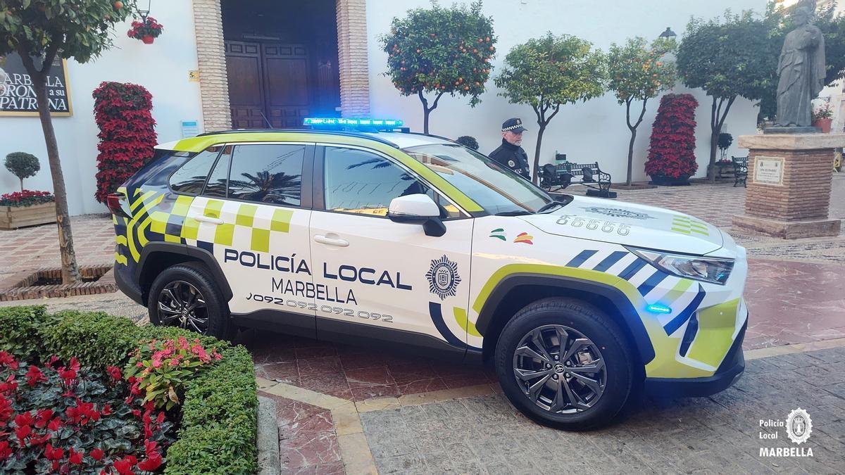 Archivo - Vehículo de la Policía Local de Marbella.