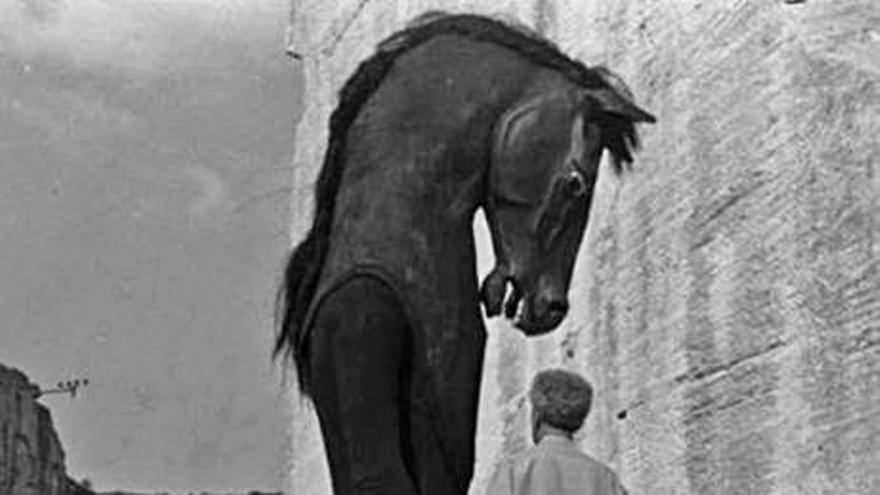 Foto fija de 
Lucien Clergue 
para El testamento
de Orfeo.