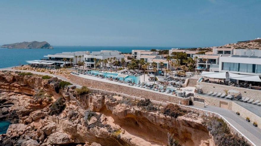 La venta del hotel 7Pines Ibiza Resort superó el umbral de los 500.000 euros por habitación