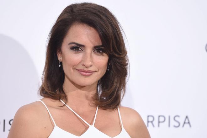 Vas a querer la media melena de Penélope Cruz