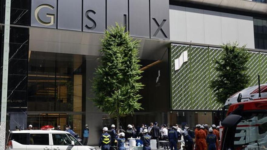 idos tras la exposición a un aerosol desconocido en un centro comercial de Tokio