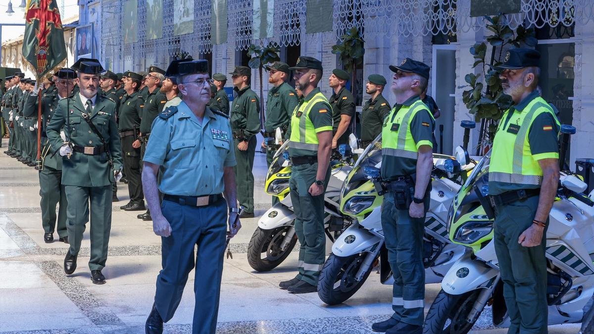 Toma de posesión de Francisco Poyato Sevillano como jefe de Comandancia de la Guardia Civil de Alicante