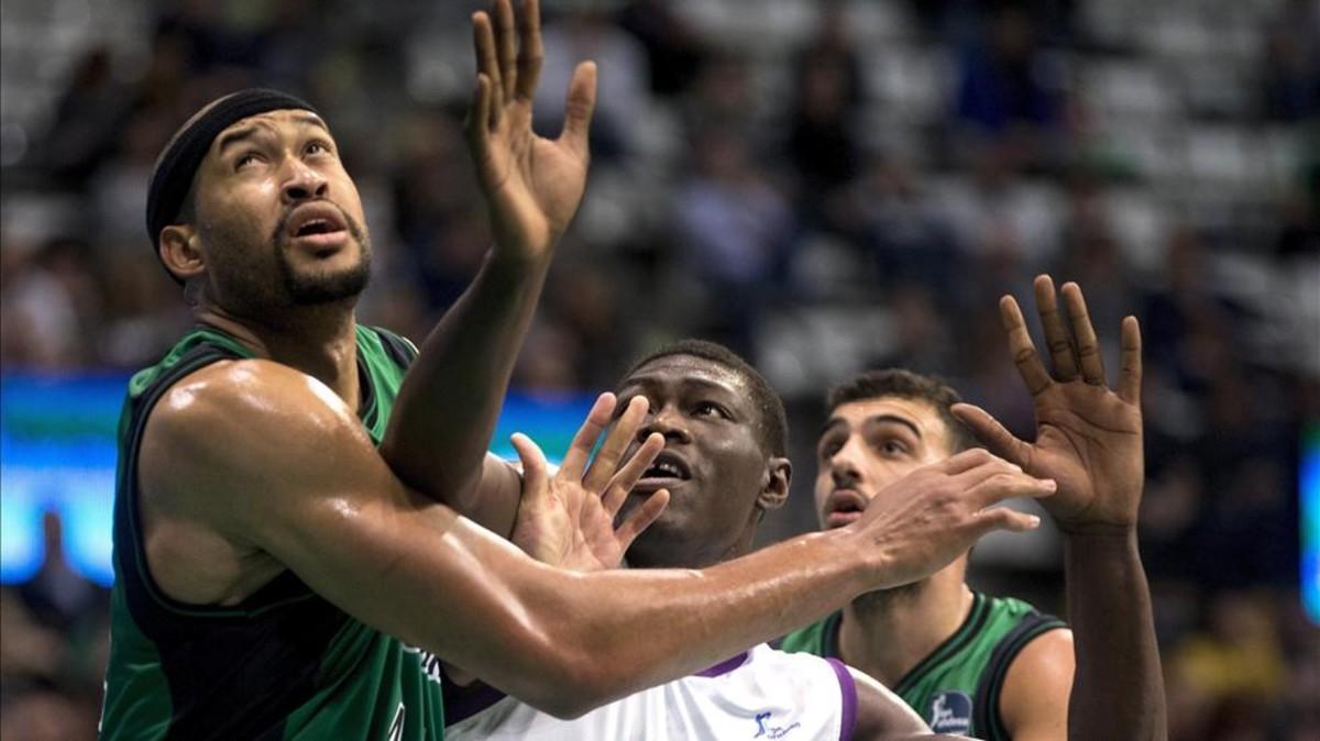 La Penya quiere doblegar al Unicaja, en el cierre de la temporada