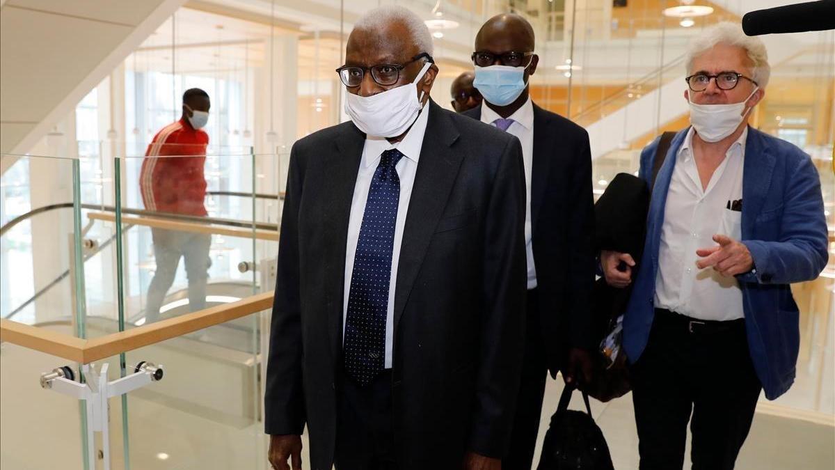 Comienza el juicio al expresidente de la IAAF Lamine Diack por corrupción