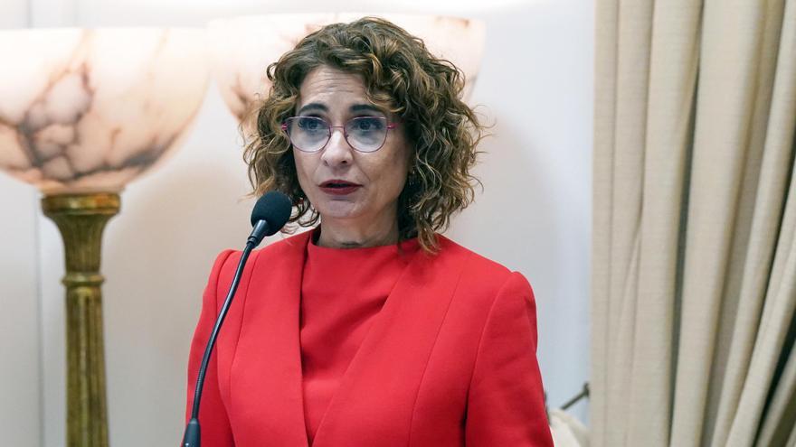 El déficit cae en 2024 al 2,8% del PIB, con 44.597 millones, pero se sitúa en 3,15% teniendo en cuenta la DANA