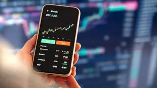 La Policía Nacional alerta sobre el aumento de estafas por criptomonedas en Vigo y Redondela