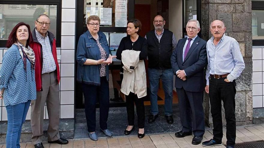 Los vecinos de Laviada piden un parking vigilado frente al albergue