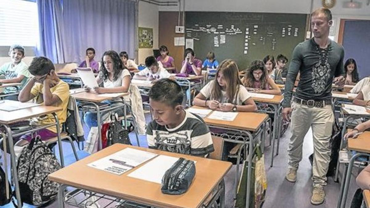 Pruebas de competencias de sexto de primaria en la escuela pública Eulàlia Bota de Barcelona, en mayo del año pasado.