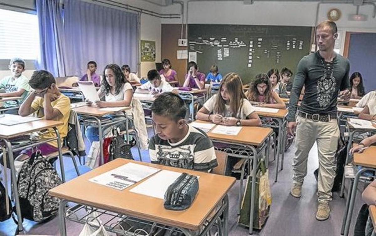 Proves de competències de sisè de primària a l’escola pública Eulàlia Bota de Barcelona, el maig de l’any passat.