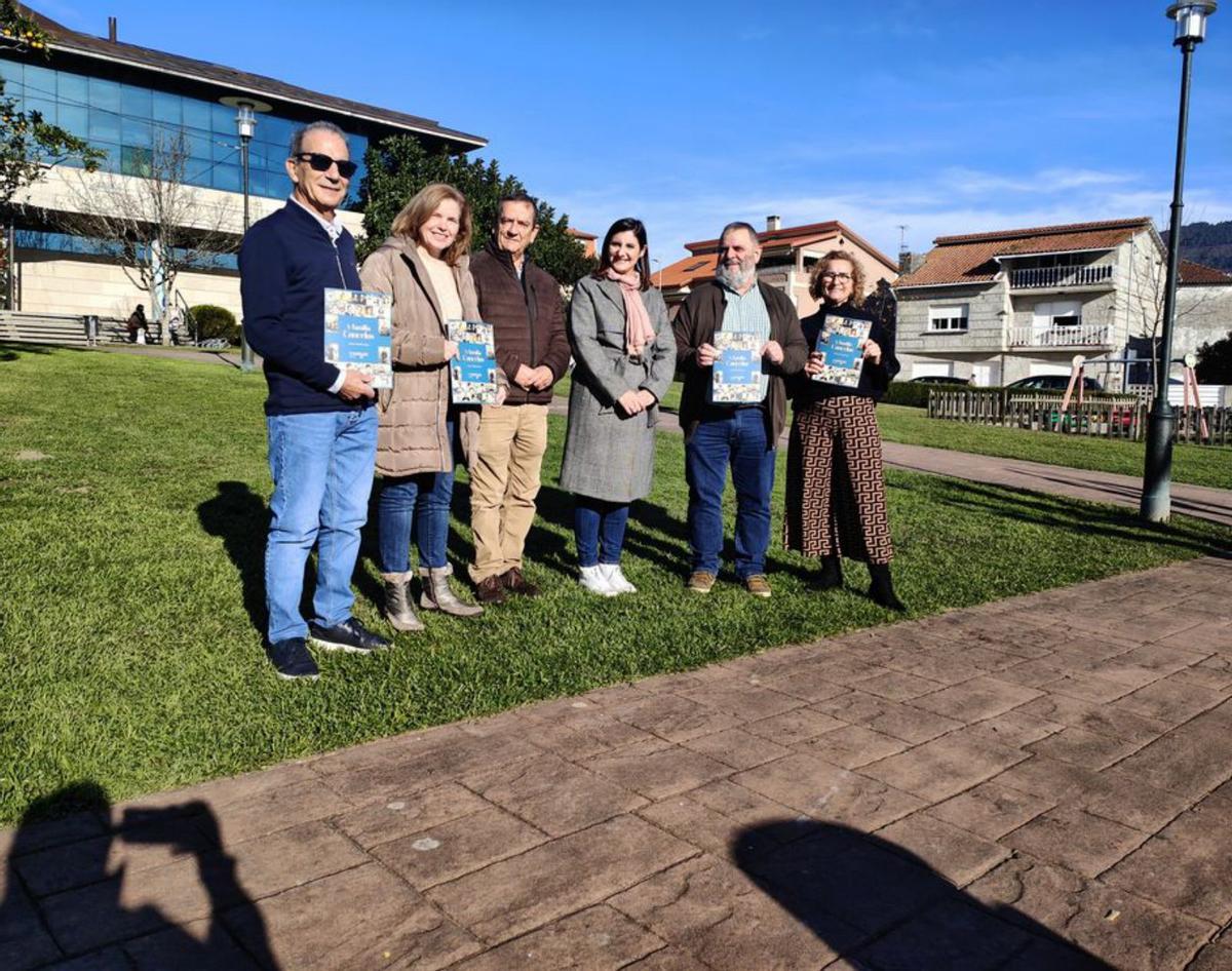 Representantes, ayer, de Nós y del Concello.